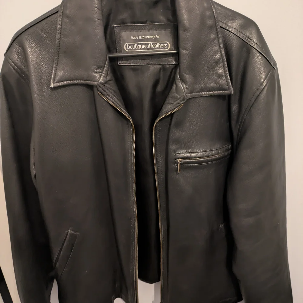 Men's Classic Black Bomber Jacket - Picture 1 of 4